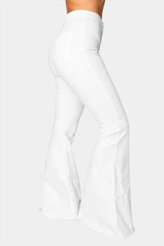 Bell bottoms are back and obviously for good reason! Our BuddyLove Moonshine Jeans have the perfect amount of stretch to hug you in all of the right places and a high-rise waist to make your booty pop! She features a zipper and button closure in the front, stretched denim and a raw hem so all our petite customers can cut them to the ideal length. If in between sizes we suggest downsizing! We love styling our Moonshine Jeans with a BuddyLove North top, chunky heel, and your favorite stack of arm White Flare Jeans Outfit, Flare Jeans Outfit, White Flared Jeans, High Waisted Flare Jeans, High Waisted Flares, Clothing Labels, Hug You, Arm Candy, Chunky Heel