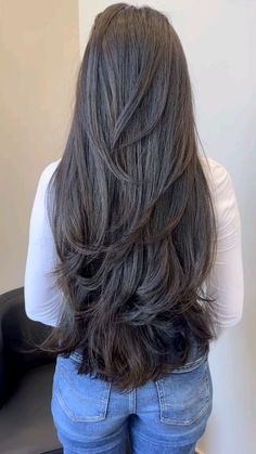 Haircuts For Long Hair Straight, Haircuts For Long Hair With Layers, Long Shiny Hair, Hair Inspiration Long, Really Long Hair, Hairstyles For Layered Hair, Long Layered Haircuts, Long Dark Hair, Girl Haircuts