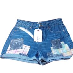 Brand New Never Worn With Tag Size M Trendy Pink Relaxed Fit Jean Shorts, Pink Denim Jean Shorts For Summer, Casual Pink Jean Shorts With Pockets, Pink Denim Summer Bottoms, Summer Pink Denim Bottoms, Casual Pink Short Jeans, Pink Jeans Shorts With Pockets, Pink Short Jeans With Pockets, Pink Denim Shorts With Pockets