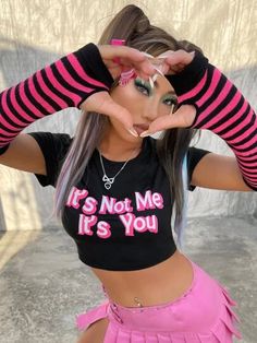 Y2k Slogan, Trending Streetwear, Trendy Crop Tops, Text T Shirt, Aesthetic Streetwear, Girls Crop Tops, Trendy Streetwear, Grunge Streetwear, Fashion White