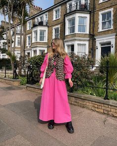 Dressing for the weather I want ☀️💕 p.s go away rain 🌧️ Spring outfit, pink outfit, dr martens, cheetah print, midsize outfit, midsize… | Instagram Pink And Leopard Print Outfit, Dark Pink Outfit, Midsize Spring Outfits, All Pink Outfit, Outfit Midsize, Eras Outfits, Midsize Outfit, Urban Cowgirl, Bright Outfits