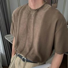 Classic Short-Sleeve T-shirt Casual Plain Brown T-shirt, Brown Stretch Crew Neck T-shirt, Brown Stretch Short Sleeve T-shirt, Short Vest, New Pant, Suit Vest, Slim Fit Shorts, New T, Height And Weight