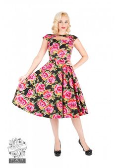 Last of the H & R London #Dresses 75% off is $17.75 + shipping from AZ PayPal or Venmo accepted. $17.25 is 75% off on #Sale H & R (Hearts & #Roses) #LONDON Sizes: S M & L Color: #HotPink #Black Print: #CabbageRoses #Flowers #1950s #Floral #Swing #Dress #FitFlare #Ladies #Fashion #Women #Summer #Fall #MidCentury #Mod #1960s #noir #PinUp #Retro #Rockabilly Feedback left "A+++++++++++ awesome seller !" July 24th Stretchy fabric. Cotton Spandex BFR Price $69.00 Alternative Prom Dress, Frock Fashion, Pin Up Dresses, Rose Dress, Plus Size Womens Clothing, Lovely Dresses, Retro Dress