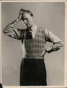 1930s Costumes, 1930s Mens Fashion, Waist Vest, 1930s Men, 1930 Fashion, 30s Fashion, Vintage Mens Fashion, Patterned Shirt, 1930s Fashion