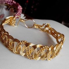 Elegant Brass Jewelry With Wire Wrapping, Elegant Wire Wrapped Bracelet Jewelry, Unique Gold Wire Wrapped Bracelets, Gold Wire Wrapped Brass Bracelets, Wire Jewelry Patterns Phoenix, Handmade Jewelry Business, Metal Art Jewelry, Wire Jewelry Earrings