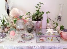 Witch Room, Crystal Altar, Witches Altar, Wiccan Altar, Baby Witch, Witchy Decor, Altar Decorations, Meditation Space, Witch Aesthetic