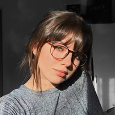 Long Hair And Glasses, Bangs And Glasses, Hair And Glasses, Hairstyles With Glasses, Fringe Hairstyles, Wearing Glasses, Short Hair With Bangs, Hairstyles For Long Hair, Grunge Hair