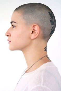 character inspiration Bald Haircut, Scalp Tattoo, Extreme Hairstyles, Face Profile, Shave My Head, Bald Girl, Bald Hair, Super Short Hair, Bald Women