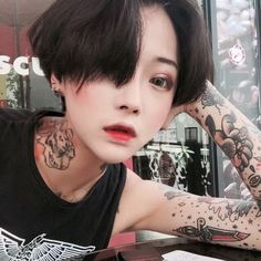 dhdda Modern Haircuts, Best Pixie Cuts, Asia Girl, Pixie Cut, Ulzzang Girl, Short Girls, Girl Tattoos, Cute Hairstyles