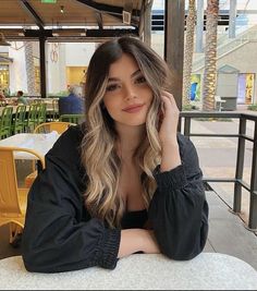 Blonde Underneath Hair, Steph Bohrer, Color Block Hair, Hair Tint, Dark Hair With Highlights, Penteado Cabelo Curto, Hair Stylist Life, Haircuts For Long Hair