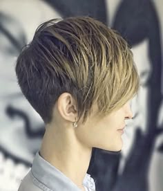 Easy Beach Hairstyles, Beautiful Haircuts, Short Sassy Hair, Sassy Hair, Short Wedding Hair, Short Pixie Haircuts, Short Hair Styles Easy