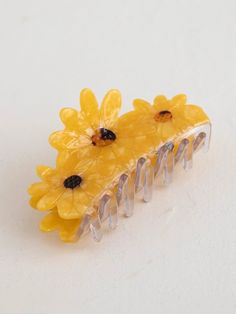 Sunflower Hair Claw-view 1 Sunflower Hair Accessories, Fun Claw Clips, Sunflower Hair Clip, Sunflower Hair, Cute Sunflower, Hair Tie Accessories, 2024 Ideas, Hair Accessories Boho