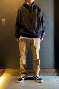 Outfits With Vans Men, Men Outfits With Vans, Men Vans Outfit, How To Style Vans, Vans Outfits Men, Vans Outfit Men Street Styles, Uniqlo Outfit Ideas Men, Vans Style Mens, Comfy Outfits Men