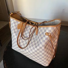 Received As A Gift, And Have Used Just A Few Times As A Weekend Bag! Has No Marks Or Tears, In Beautiful Condition! Its A Size Medium, White Neverfull With A Crossbody Strap (Neverused!) Please Feel Free To Ask Questions!! Everyday White Monogram Canvas Shoulder Bag, Everyday White Monogram Canvas Bag, White Monogram Canvas Shoulder Bag For Everyday Use, White Monogram Canvas Bag For Everyday, White Monogram Canvas Bags For Everyday Use, Louis Vuitton White, Bags Louis Vuitton, Weekend Bag, Louis Vuitton Bags