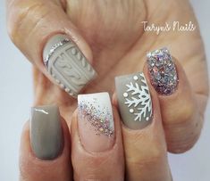 Grey Christmas Nails, Shiny Nails Designs, January Nails, Holiday Nail Designs, Soft Winter