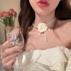 White Pearl Flower Choker Necklace | Yiren - Everglow White One Size White Feminine Jewelry For Parties, Feminine White Jewelry For Parties, White Necklaces For Spring Party, Spring Party Necklaces In White, Spring Party White Necklaces, Cream Jewelry As Spring Gift, Cream Jewelry For Spring Gift, Cream Jewelry Gift For Spring, White Necklaces With Flower Decoration For Spring