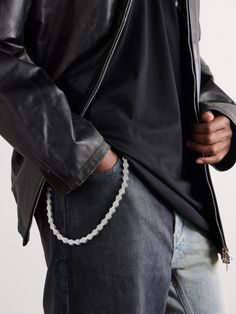 Vetements' wallet chain is sculpted to resemble a bike chain. It's been made in Italy from silver-tone metal and fitted with lobster clasps to hook onto your belt loops. Chain For Men, Bike Chain, Chain Belt, Fine Jewelry Designers, Loungewear Shorts, Wallet Chain, Luxury Gifts, Chains For Men, Mr Porter