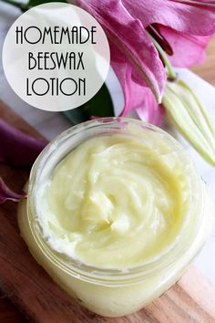 Homemade Hand Lotion, Hand Lotion Recipe, Easy Diy Lotion, Homemade Face Lotion, Diy Lotion Recipe, Lotion Diy, Beeswax Lotion