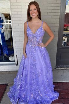 Modsele lavender long prom dress features princess-seamed bodice, sparkle floral lace and sweeping A-line skirt.#prom2023#promdresses#specialoccasion#formaldress#schooleventdress Debs Dresses, Floral Evening Dress, Wedding Dress Petticoat, Floral Evening Dresses, Prom Inspo, Lavender Dress, Tulle Material, Prom 2024, Puffy Dresses