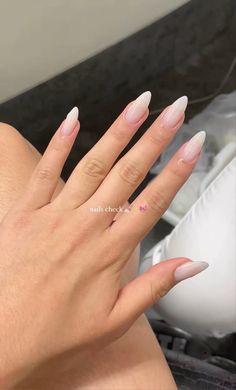 New Nails Instagram Story, Nails Insta Story, Nail Quotes, Curved Nails, Subtle Nails, Nail Art Instagram, Cute Gel Nails, Instagram Nails