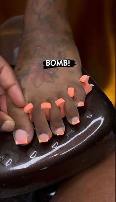 Ombre Pedicure Toenails Summer Nails, Nails And Toes Matching Black Women, Gold Toe Nails Ideas, Ombre Toenails Pedicures, Acrylic Toes With Diamonds, Summer Acrylic Toes, Ombré Toe Nails, Yellow French Tip Toes, Orange French Tip Toes