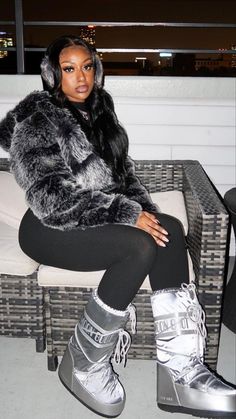 Cabin Trip Black People, Winter Outfits Black Women, Cabin Outfit, Winter Vacation Outfits, Winter Birthday Outfit, Winter Fashion Looks