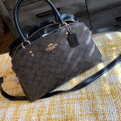 Coach Purse Very Good Condition Three Purse Compartment With Strap Bags Coach, Coach Purse, Coach Purses, Brown Gold, Coach Bags, Satchel, Bag Lady, Purse, Women Shopping