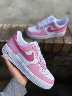 Air Force 1 Custom Hand Painted 'Valentines Day' Shoes Pink Magenta White Art | eBay Painted Valentines, Air Force 1 Pink, Painted Air Force 1, Shoes Inspiration, Air Force 1 Custom, Custom Air Force 1, Flat Shoe, Fresh Shoes, Shoe Inspiration