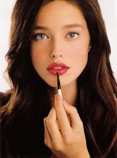 Emily DiDonato Emily Didonato, Makati, Pink Lips, Aesthetic Makeup, Brunettes, Beauty Face, Makeup Inspo, Pretty Face, Makeup Routine