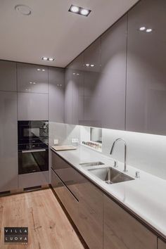 Kitchen Modern Cabinets Design Ideas Model Dapur, Kabinet Dapur, Kitchen Surfaces, Kitchen Glass, Classic Kitchen, Modern Kitchen Cabinets, Luxury Kitchen Design, Simple Kitchen, Kitchen Room Design