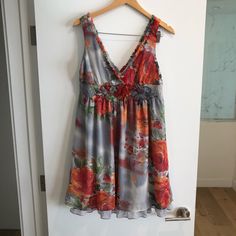 Varga | Dress Size L 100% Poleyester Multi Color A Line Dress In Beautiful Flower Pattern. Light, Flowy And Fun For Summer V-neck Dress With Floral Print, V-neck Floral Print Dress, V-neck Floral Dress, Boho Clothes, Line Dress, Fashion Aesthetic, Beautiful Flower, Upcycle Clothes, Flower Pattern