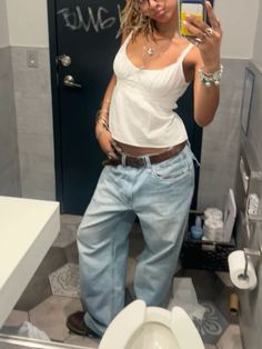 Lowrise Cargos Outfits, Vintage Low Rise Jeans Outfits, Fit Poses, Top Outfit, Fit Inspo, Low Rise Jeans And Long Sleeve, Motel Rocks Low Rise Jeans, Low Rise Jeans Long Sleeve Top, Casual Outfit Inspiration