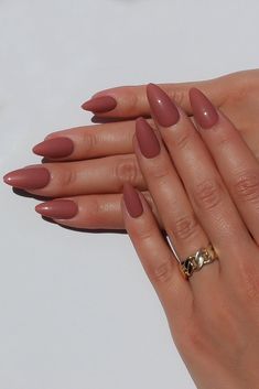 Classic Dusty Pink Rose Nails Dusty Rose French Nails, Pink Brown Fall Nails, Dusty Pink Almond Nails, Rose Brown Nails, Dark Blush Nails, Dusty Rose Acrylic Nails, Mauve Bridal Nails, Mauve Rose Nails, Dust Rose Nails