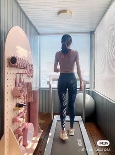 Zen Home Gym Workout Rooms, Mini Workout Room, Aesthetic Home Gym Ideas, Home Treadmill Aesthetic, Pink Workout Room, Home Mini Gym, Treadmill In Bedroom Ideas, Treadmill In Bedroom, Pink Home Gym