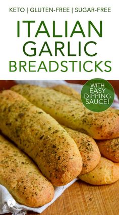 italian garlic bread sticks with dipping sauce