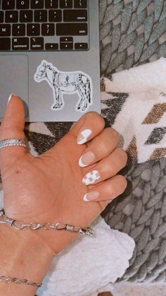 Western Nails Acrylic Simple, Kelsea Ballerini Inspired Nails, Simple Nail Ideas Western, Cute Punchy Nails, Short Nails Western, Cute Western Fall Nails, Nails That Go With Anything, Punchy Finger Tattoos