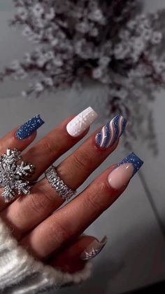 Commanding Christmas Nail Designs Ideas with Glitter 2023 Step into the New Year with style - explore chic and sparkling nail designs! Blue Glitter Nails, Nagel Tips, Acrylic Nails Coffin Short, Short Acrylic Nails Designs, Festival Nails, Xmas Nails, Nails Coffin