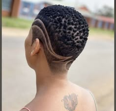 Women Fade Designs, Shaved Hair Designs For Black Women, Short Hair Cuts Shaved, Female Fade Haircut, Short Shaved Hair