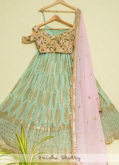 Green Sequin Lehenga, Abla Work, Shimmer Lehenga, Sequin Lehenga, Pink Dupatta, Net Blouse, Net Blouses, Indian Wedding Wear