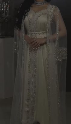 Arabic Pregnancy Dress, Arabic Wedding Guest Outfit, Arab Engagement Dress, Arabian Dress Fashion, Arabian Dresses For Women, Arabic Dress Modern Beautiful, Arabian Wedding Dress, Lebanese Dress