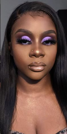 Unique Makeup Looks Black Women, Colorful Makeup Looks Black Women, Color Eyeshadow Looks Black Women, Eye Makeup Color, Colorful Makeup Black Women, Purple Makeup Looks For Black Women, Purple Eyeshadow Looks, Maquillage On Fleek, Brown Girls Makeup