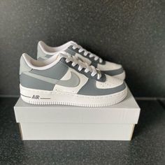 Nike Shoes Girls, Nike Fashion Shoes, Jordan Shoes Girls, All Nike Shoes, Shoes Outfit Fashion, Custom Air Force 1, Nike Air Shoes