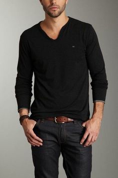 Knits with an interesting Neckline are 1000x cooler than a simple Crewneck. Mens Belts Casual, Mens Wardrobe Essentials, Man In Black, Basic Fashion, Henley Tee, Casual Belt, The Perfect Guy