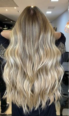 Blonde Half Head Foils, Baby Lights Rubio, Balayage Blond Beige, Sandy Beige Blonde Hair, Baby Lights Hair Blonde, Blond Balayage Hair, Blonde Airtouch, Beige Blonde Hair Color, Baby Blonde Hair