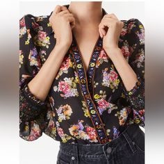 Nwt Alice And Olivia Floral-Print Blouse Size- M No Lowball Offers Please. Olivia Black, Alice And Olivia, Floral Print Blouses, Print Blouse, Alice Olivia, Black Red, Floral Print, Black And Red, Top Blouse