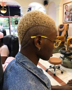 Tapered Hair, Natural Hair Short Cuts, Pelo Afro, Beautiful Hairstyles, Short Styles, Short Natural Hair Styles