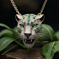 Panther Necklace, Emerald Crystal, Beautiful Wallpaper For Phone, Tiffany Jewelry, Blue Box, Cat Aesthetic, Stylish Jewelry, Jewelry Patterns, Earring Necklace