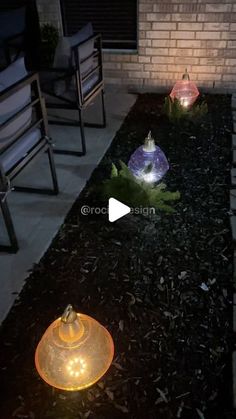 some lights that are sitting on the ground