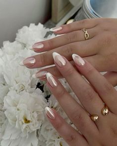 Nail inspo,nail ideas,clean girl nails,french tip nails,pearl nails,haley bieber nails,glossy nails,nails,simple nail ideas,vanilla girl,clean girl,softcore,vanilla girl nails,soft nails,aesthetic nails,gel nails,acrylics, Unique Bridal Nails, Blushing Nails, Proposal Nails, Engagement Nails, Aesthetic Nail, Moon Nails, Pearl Nails, Chanel Collection, Bride Nails