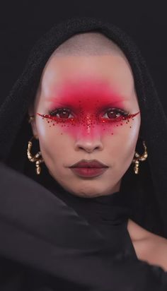 Catwalk Makeup, Glisten Cosmetics, Futuristic Makeup, London Jewelry, Huda Kattan, Paint The Town Red, Kiss Dress, Lip Blush